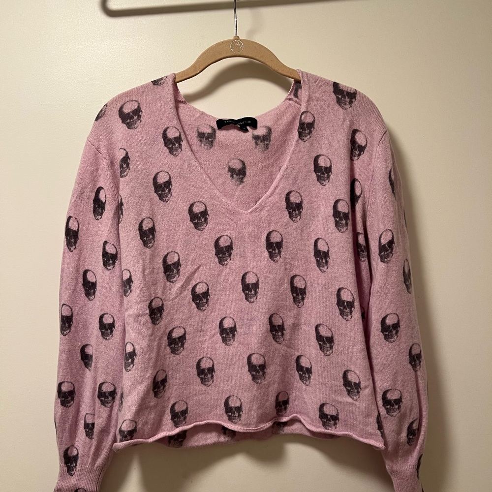 Skull Cashmere Pink V-Neck Sweater with Skull Design